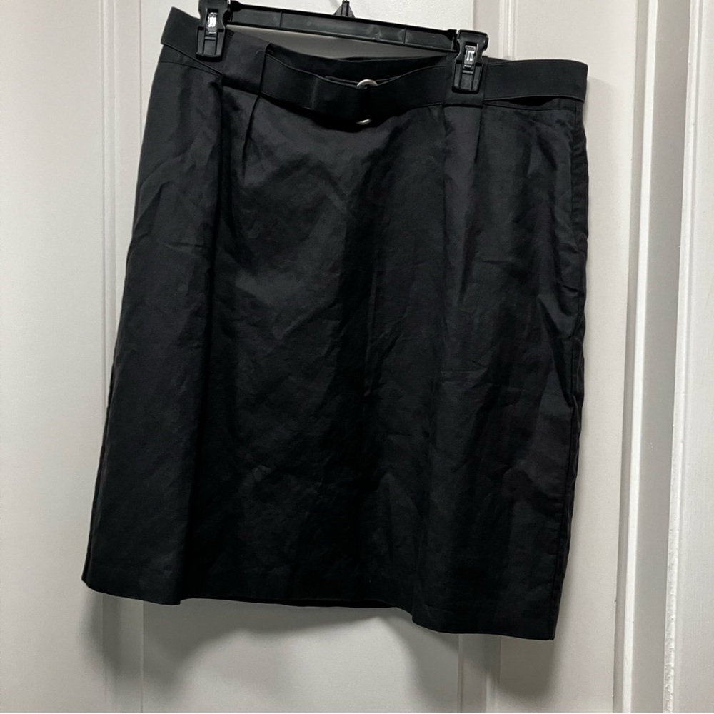 Boden size 14R dark gray cotton and linen blend knee length skirt w/ belt